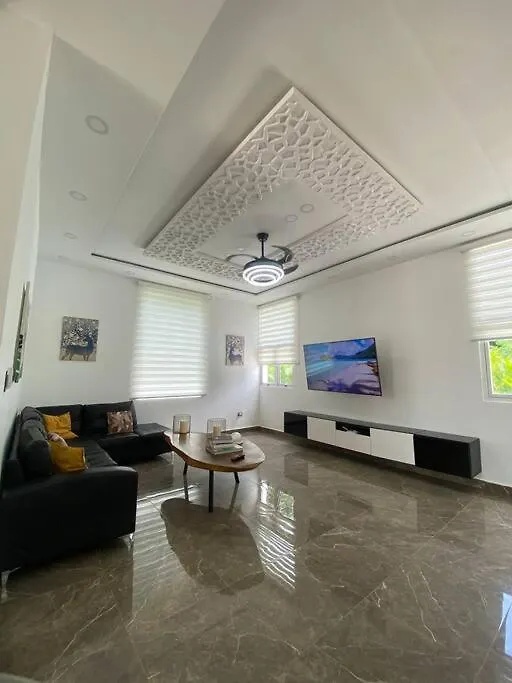 Impresionante Villa En Playa Nueva Romana La Romana