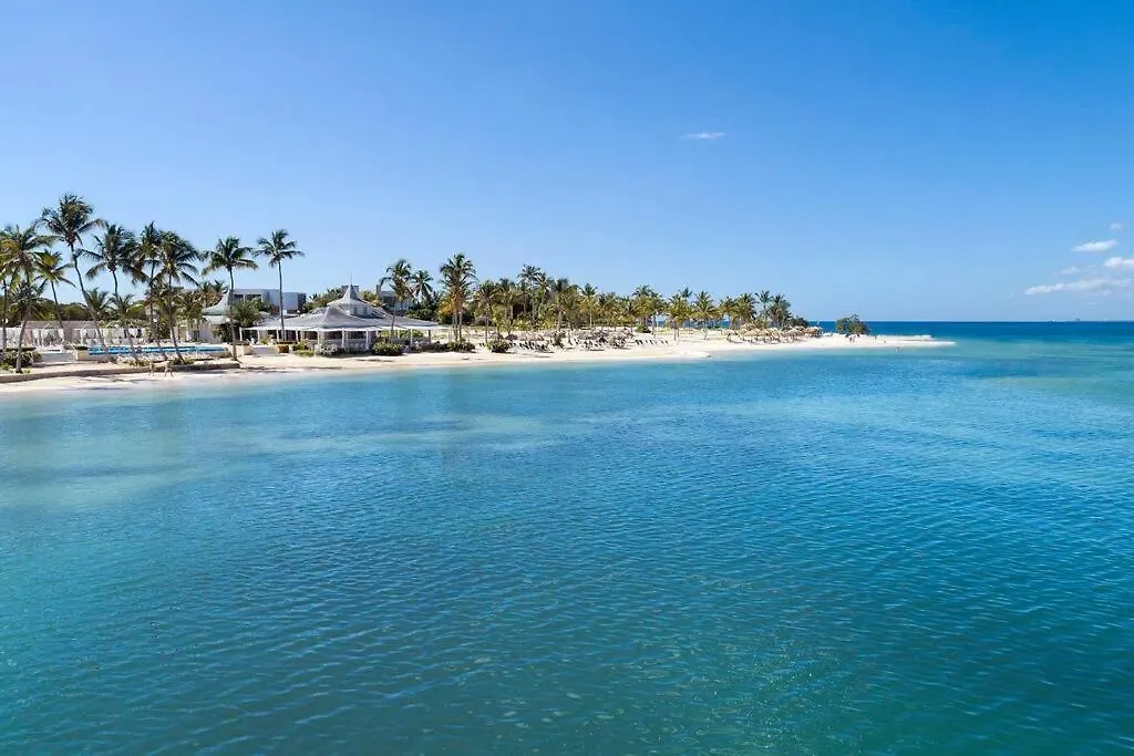Impresionante Villa En Playa Nueva Romana La Romana