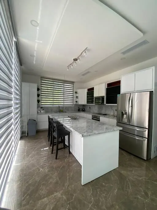 Impresionante Villa En Playa Nueva Romana La Romana