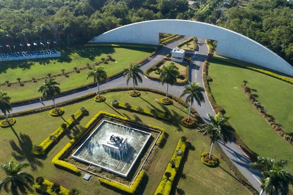 Impresionante Villa En Playa Nueva Romana La Romana Dominican Republic